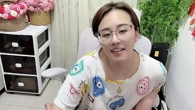 NEWONETOn Live XXX chat