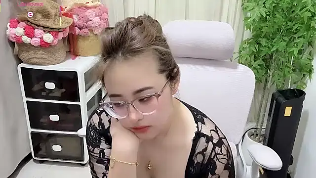 แชท XXX สดของ NEWONETO