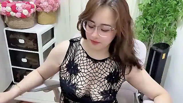 Živý XXX chat NEWONETO