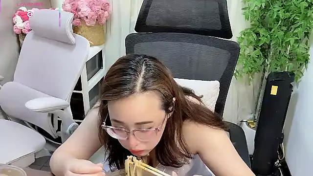NEWONETO – Naživo XXX chat