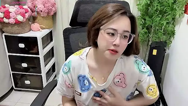 แชท XXX สดของ NEWONETO