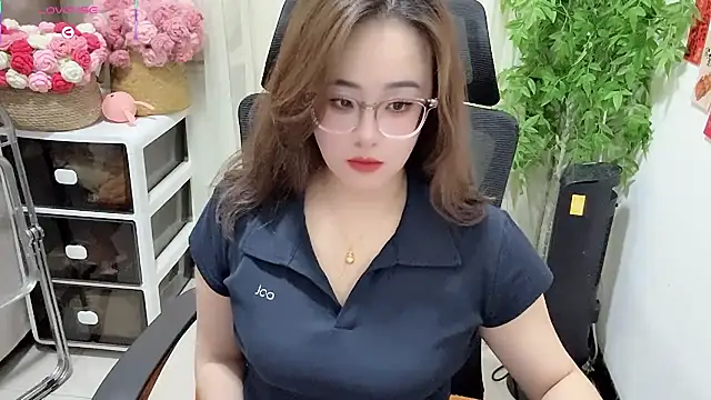 NEWONETO's Live XXX Chat