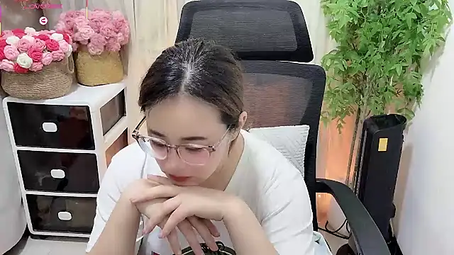 Chat +18 de NEWONETO ao vivo