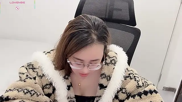 NEWONETO 网络视讯表演