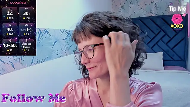 Valery_More__'s Webcam Show