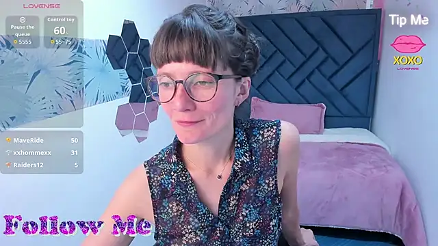 Chatroom XXX en direct de Valery_More__