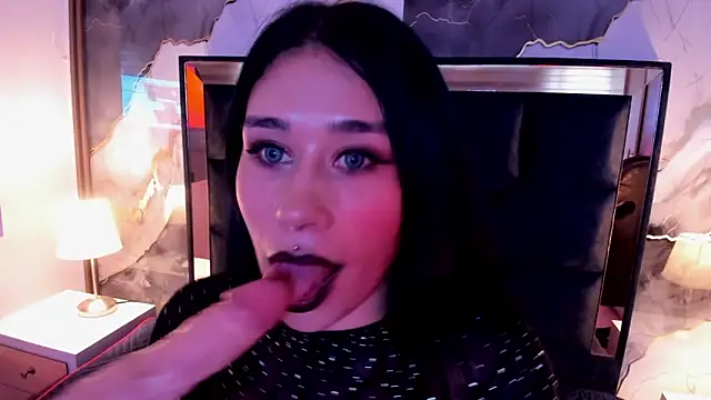 צ'אט XXX בשידור חי של SusanVilla