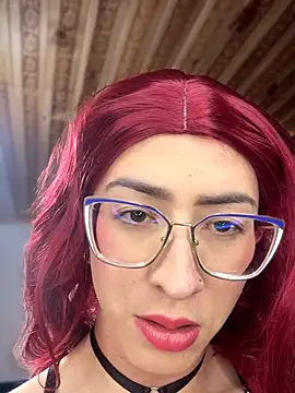 NICOLLE__12 Show in webcam