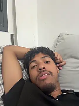 moreninhoosexy webcam show
