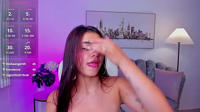 Chat XXX en directo de zharaa_fox