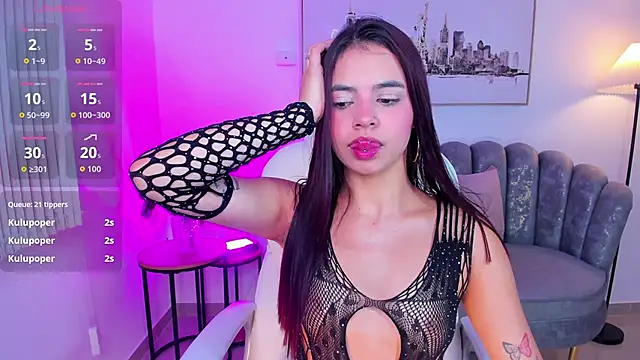Živý XXX chat zharaa_fox