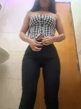 XXX chat uživo modela Amelia_Rivas