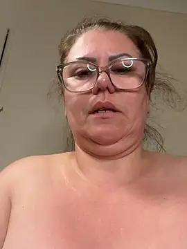 Czat XXX na żywo – LadySaraNoir