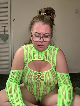 LadySaraNoirn Live XXX chat