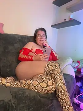 LadySaraNoir's Webcam Show