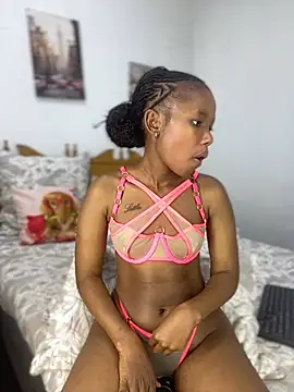 Cutie_Riot Webcam show