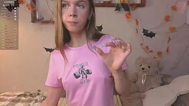 SerenaCrystall Show in webcam
