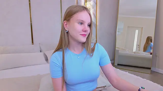 Lili_Lohan webkamerás műsora