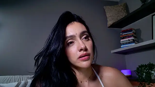 Milana_Den Live XXX chat