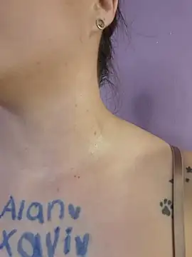 Chatroom XXX en direct de Emmasweet_Val