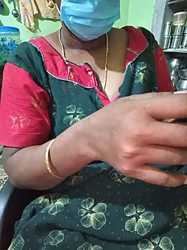 Tamilselviroja- Live XXX Chat