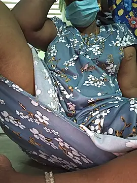 Tamilselviroja-'s Webcam Show
