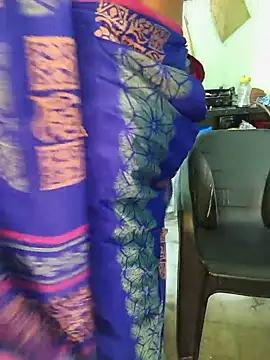 Tamilselviroja-'s Webcam Show