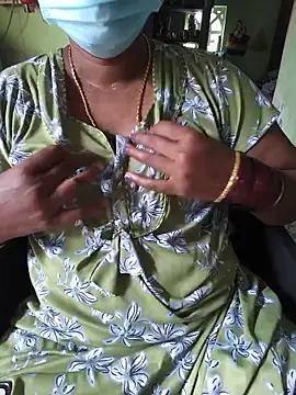 Tamilselviroja-'s Live XXX Chat