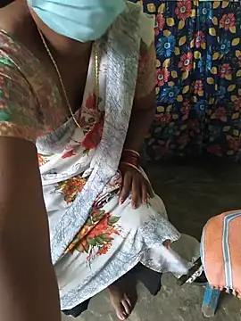 Tamilselviroja-'s Live XXX Chat