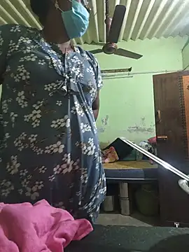Tamilselviroja-'s Webcam Show