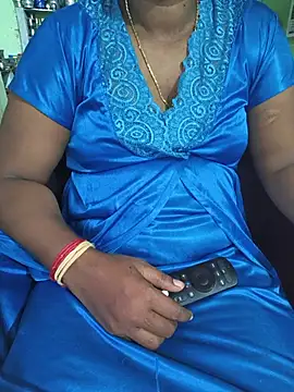 Tamilselviroja-'s Live XXX Chat