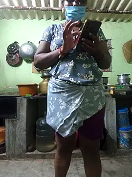 Tamilselviroja-'s Webcam Show