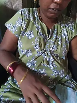 Tamilselviroja-'s Webcam Show