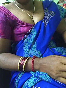 Tamilselviroja-'s Webcam Show