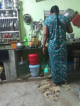 Tamilselviroja-'s Live XXX Chat