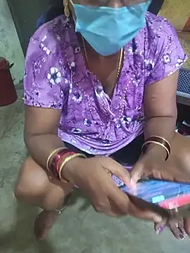 Tamilselviroja-'s Webcam Show