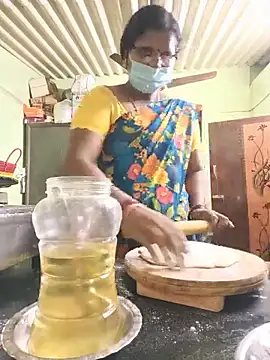 Chat +18 de Tamilselviroja- ao vivo