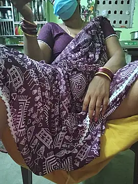 Chat XXX en directo de Tamilselviroja-