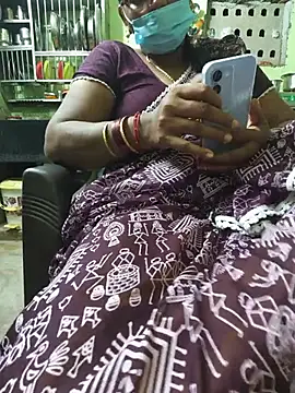 Tamilselviroja- Chat XXX in diretta