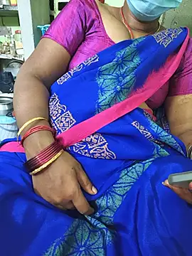 Tamilselviroja- Live XXX-chat