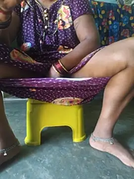 Tamilselviroja-n Live XXX chat