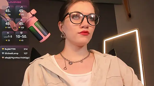 دردشة CathyAdams الجنسية المباشرة