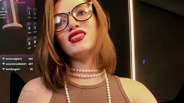 دردشة CathyAdams الجنسية المباشرة