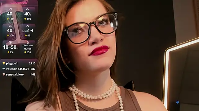 XXX chat uživo modela CathyAdams