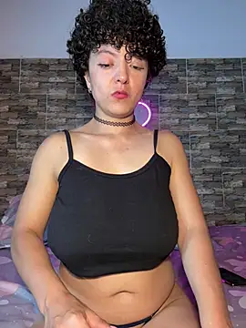 MysterySexx élő XXX-chatje