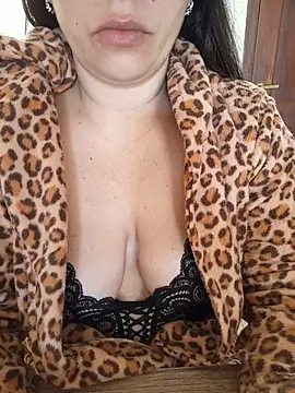 Amarteverdaderamente's Live XXX Chat