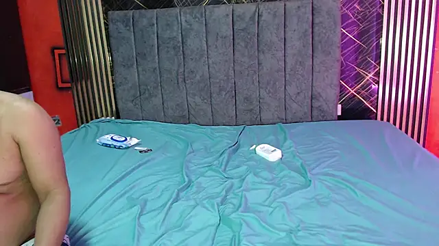 Genesis_girl_mature Show in webcam