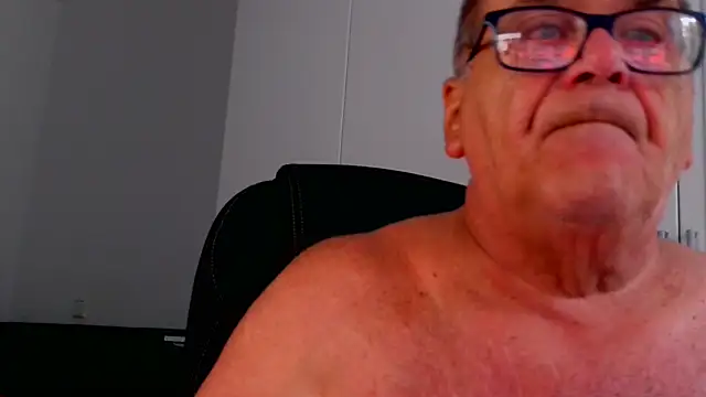 horstchen: διαδικτυακό σόου στην κάμερα