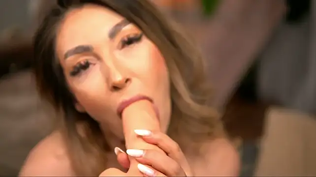 ErisVesper's Webcam Show