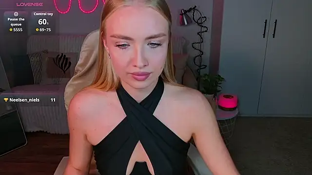 TessaGrays Live XXX-chat